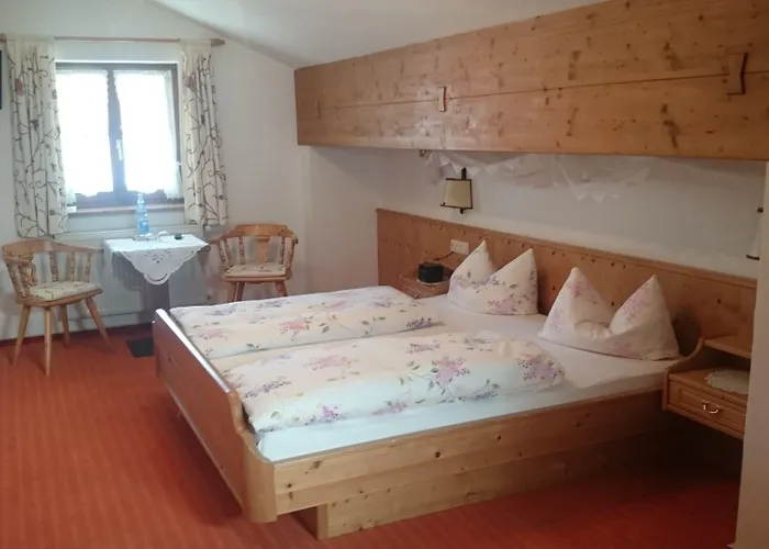 Zum Schweizerbartl Motel Garmisch-Partenkirchen